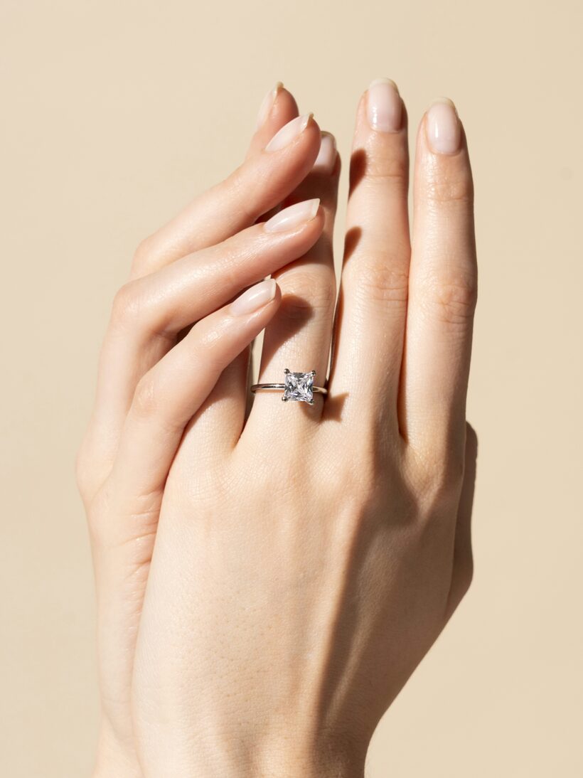 Anillo de compromiso Eonian con diamante, corte 3